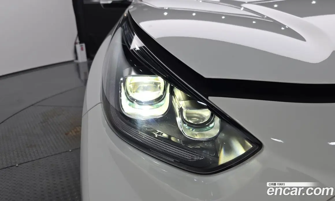Kia Niro 2022 0.2 автомат (гидро), фото 7