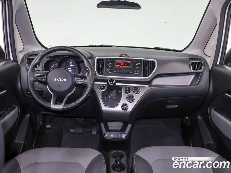 Kia Ray 2022 1.0 автомат (гидро), фото 15