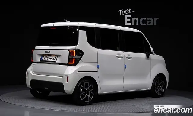 Kia Ray 2023 1.0 автомат (гидро), миниатюра 2 Kia Ray 2023 1.0 автомат (гидро), миниатюра 2