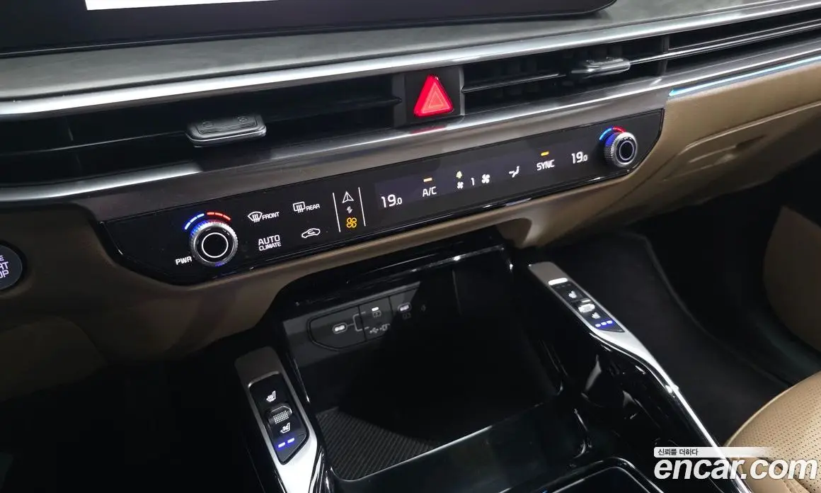 Kia Sorento 2024 2.5 автомат (гидро), фото 23