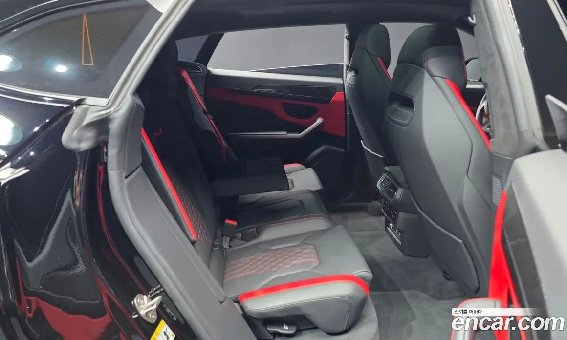 Lamborghini Urus 2024 4.0 автомат (гидро), фото 12 Lamborghini Urus 2024 4.0 автомат (гидро), фото 12