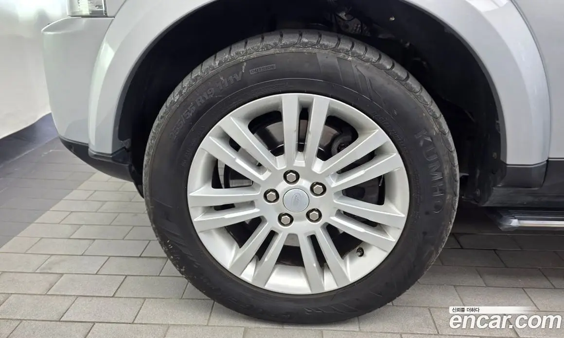 Land Rover Discovery 2016 3.0 автомат (гидро), фото 5 Land Rover Discovery 2016 3.0 автомат (гидро), фото 5