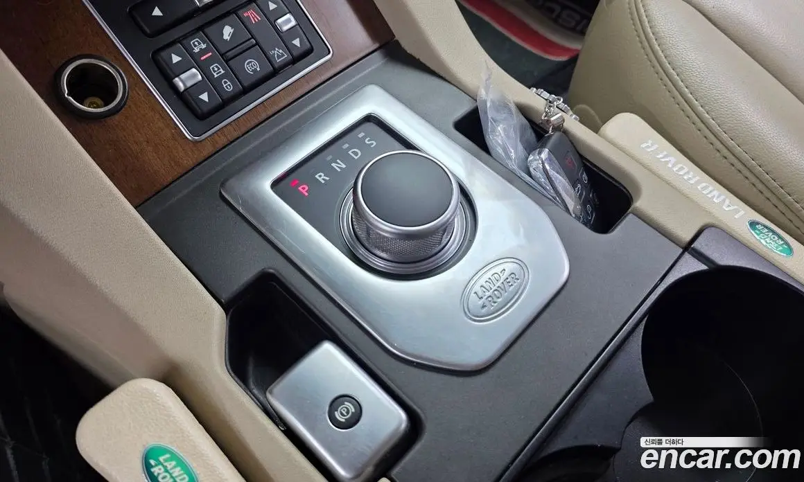 Land Rover Discovery 2016 3.0 автомат (гидро), фото 9 Land Rover Discovery 2016 3.0 автомат (гидро), фото 9