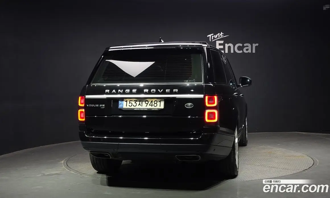 Land Rover Range Rover 2021 3.0 автомат (гидро), фото 3 Land Rover Range Rover 2021 3.0 автомат (гидро), фото 3