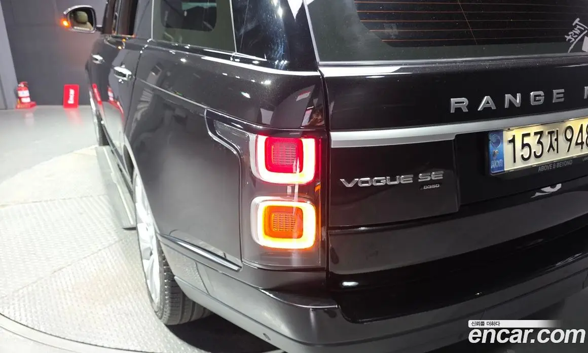 Land Rover Range Rover 2021 3.0 автомат (гидро), фото 8 Land Rover Range Rover 2021 3.0 автомат (гидро), фото 8