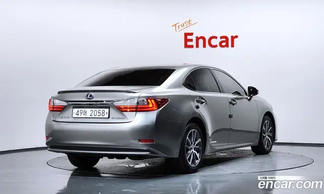 Lexus ES 2018 2.5 автомат (гидро), миниатюра 2 Lexus ES 2018 2.5 автомат (гидро), миниатюра 2