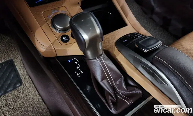 Lexus ES 2018 2.5 автомат (гидро), миниатюра 12