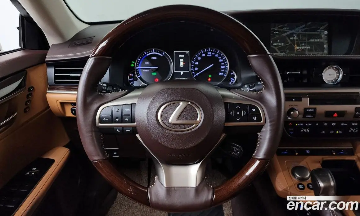 Lexus ES 2018 2.5 автомат (гидро), фото 19 Lexus ES 2018 2.5 автомат (гидро), фото 19