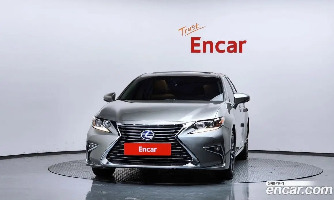Lexus ES 2018 2.5 автомат (гидро), фото 3 Lexus ES 2018 2.5 автомат (гидро), фото 3