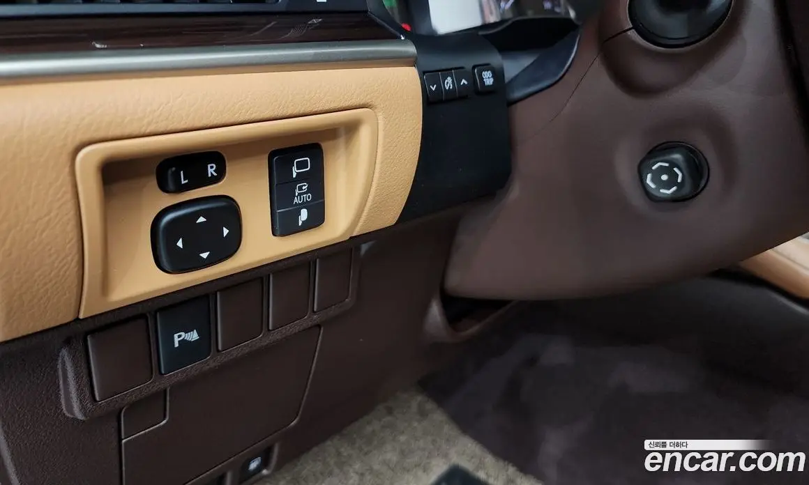 Lexus ES 2018 2.5 автомат (гидро), фото 24 Lexus ES 2018 2.5 автомат (гидро), фото 24