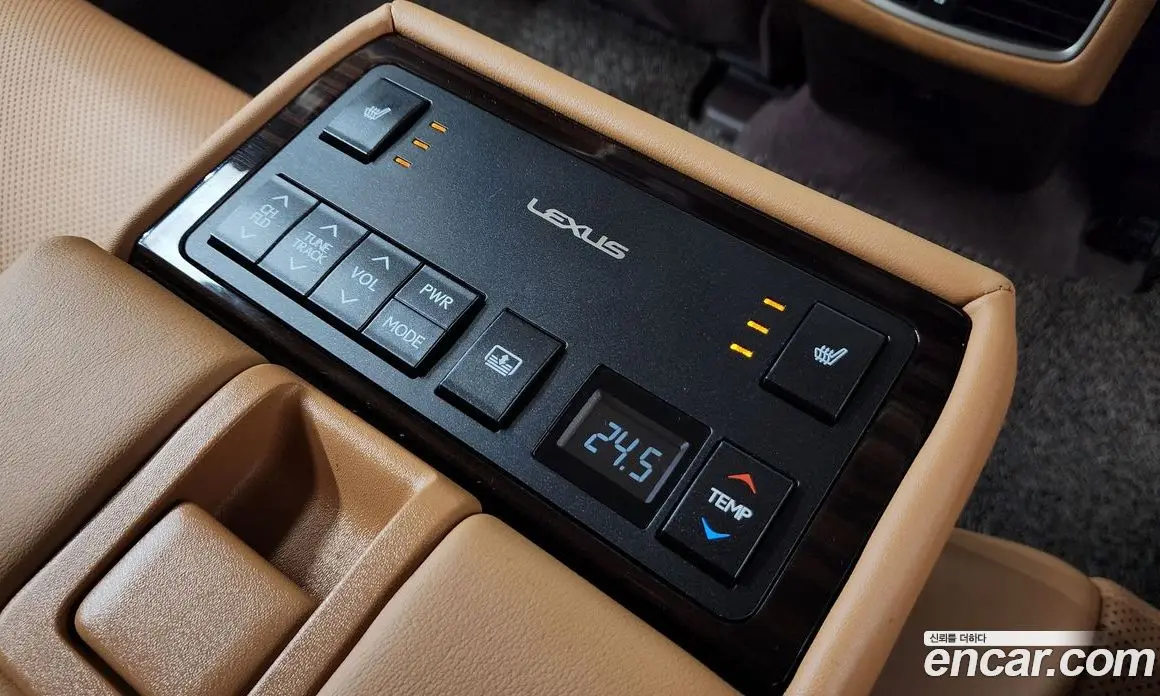 Lexus ES 2018 2.5 автомат (гидро), фото 32 Lexus ES 2018 2.5 автомат (гидро), фото 32