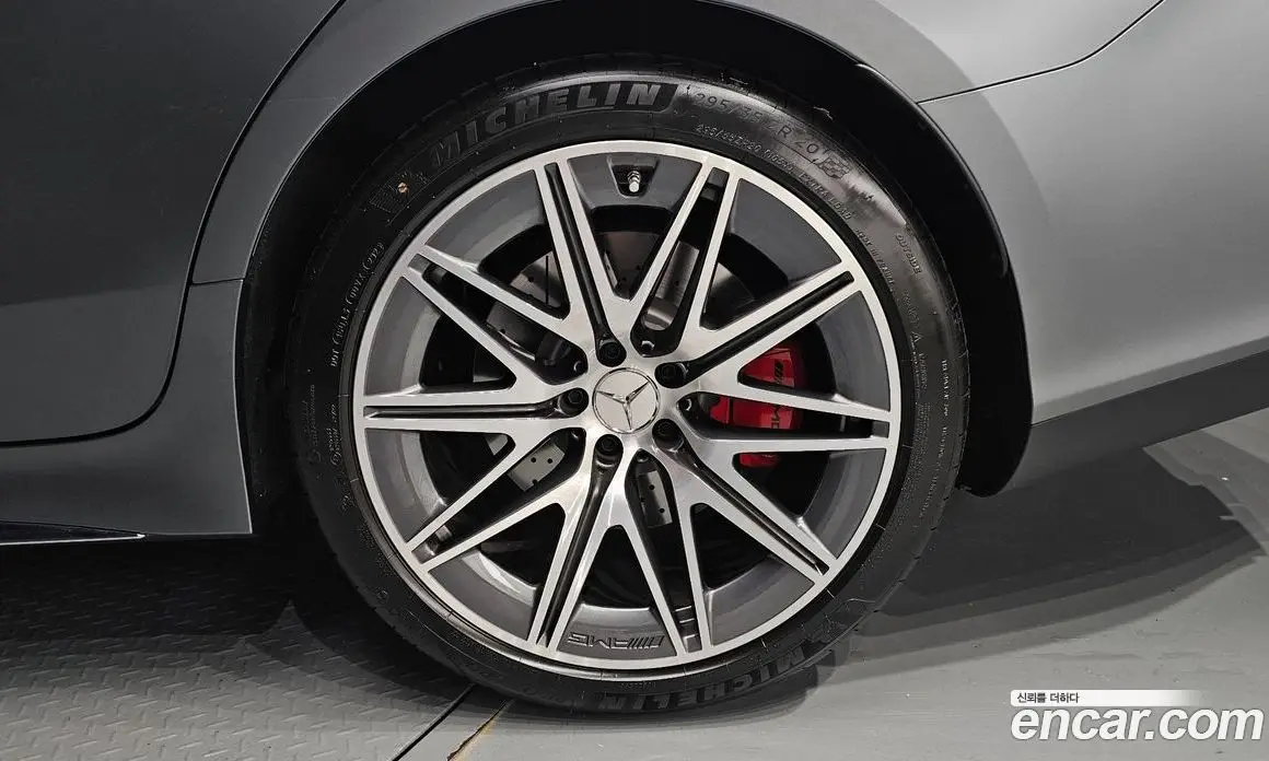 Mercedes-Benz AMG GT 2024 3.0 автомат (гидро), фото 7 Mercedes-Benz AMG GT 2024 3.0 автомат (гидро), фото 7