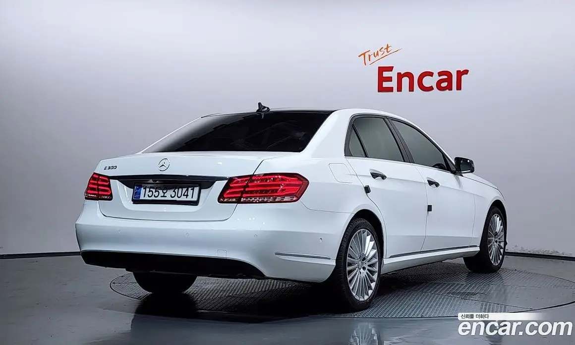 Mercedes-Benz E-Class 2015 3.5 автомат (гидро), фото 2 Mercedes-Benz E-Class 2015 3.5 автомат (гидро), фото 2