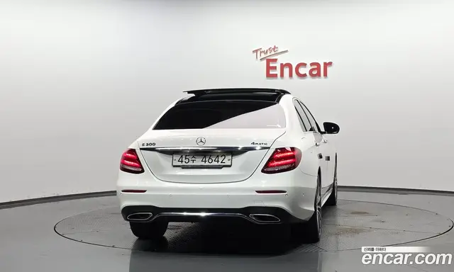 Mercedes-Benz E-Class 2017 2.0 автомат (гидро), миниатюра 3 Mercedes-Benz E-Class 2017 2.0 автомат (гидро), миниатюра 3