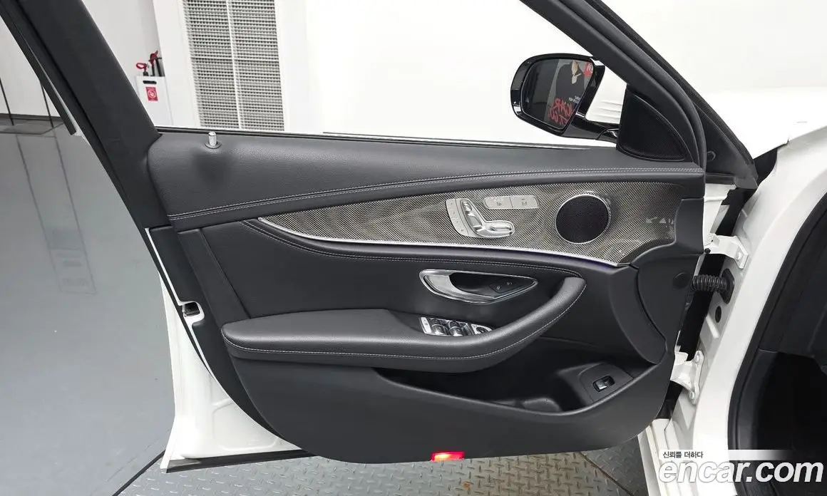 Mercedes-Benz E-Class 2017 2.0 автомат (гидро), фото 29 Mercedes-Benz E-Class 2017 2.0 автомат (гидро), фото 29
