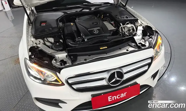 Mercedes-Benz E-Class 2017 2.0 автомат (гидро), миниатюра 5 Mercedes-Benz E-Class 2017 2.0 автомат (гидро), миниатюра 5