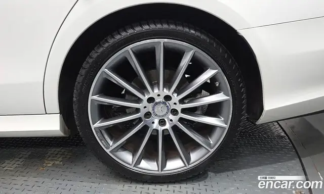 Mercedes-Benz E-Class 2017 2.0 автомат (гидро), миниатюра 6 Mercedes-Benz E-Class 2017 2.0 автомат (гидро), миниатюра 6