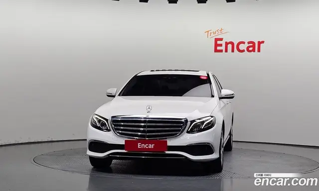 Mercedes-Benz E-Class 2018 1.9 автомат (гидро), миниатюра 3 Mercedes-Benz E-Class 2018 1.9 автомат (гидро), миниатюра 3
