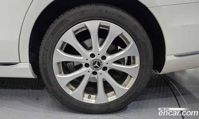Mercedes-Benz E-Class 2018 1.9 автомат (гидро), миниатюра 7 Mercedes-Benz E-Class 2018 1.9 автомат (гидро), миниатюра 7
