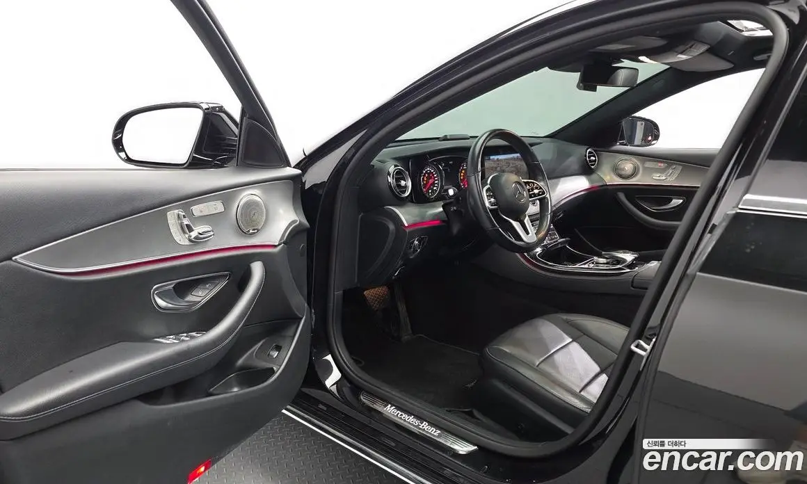Mercedes-Benz E-Class 2018 2.0 автомат (гидро), фото 13 Mercedes-Benz E-Class 2018 2.0 автомат (гидро), фото 13