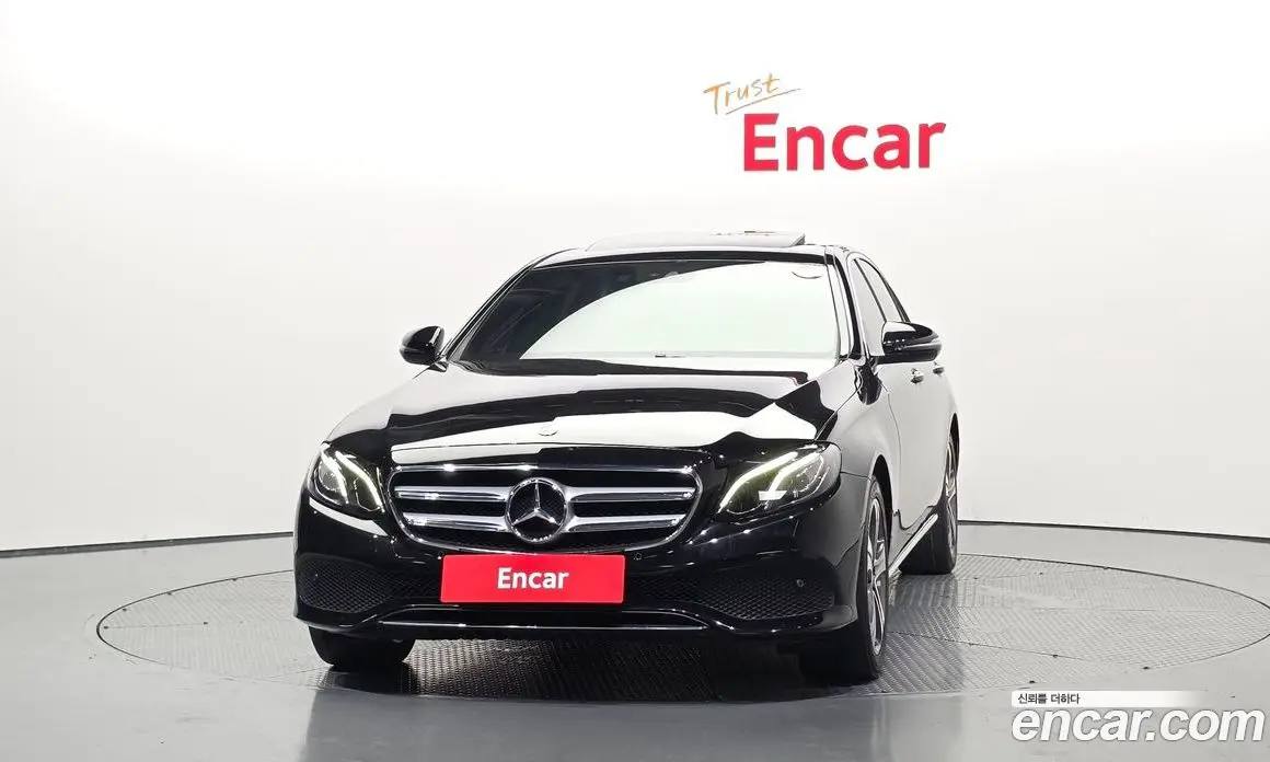 Mercedes-Benz E-Class 2018 2.0 автомат (гидро), фото 3 Mercedes-Benz E-Class 2018 2.0 автомат (гидро), фото 3