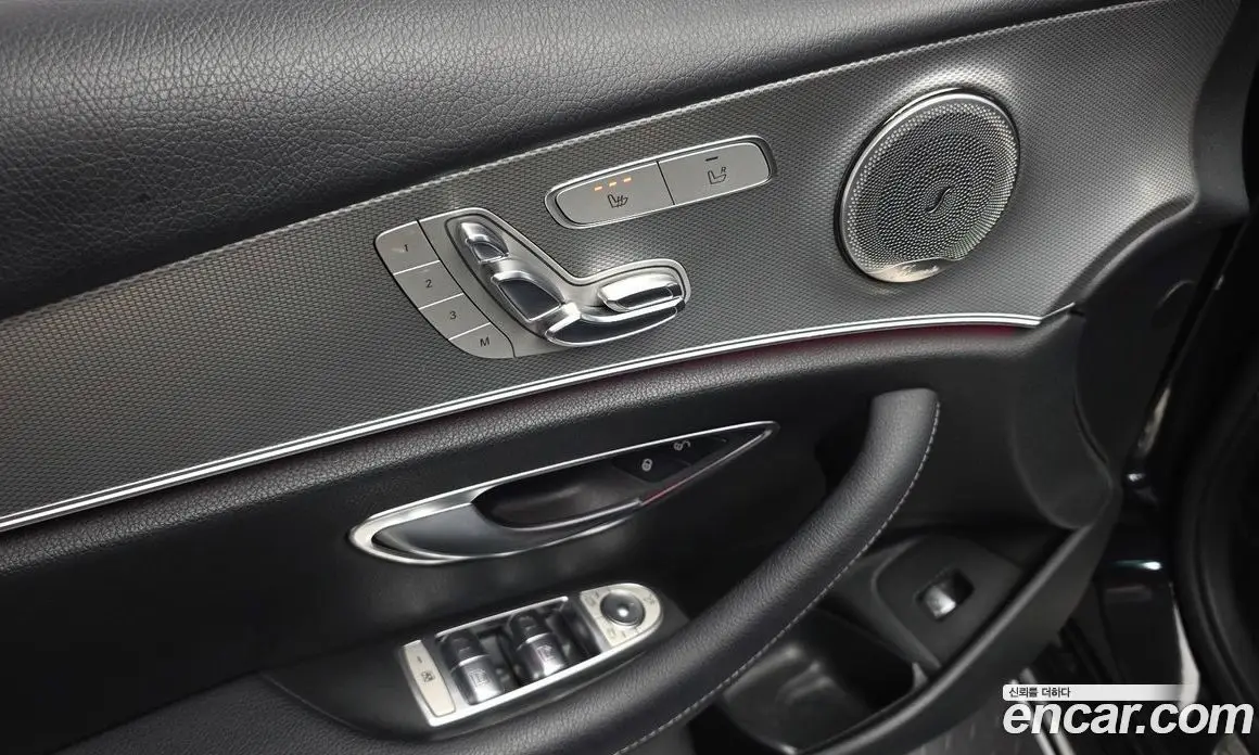 Mercedes-Benz E-Class 2018 2.0 автомат (гидро), фото 25 Mercedes-Benz E-Class 2018 2.0 автомат (гидро), фото 25
