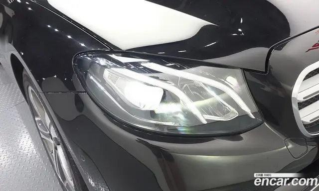 Mercedes-Benz E-Class 2018 2.0 автомат (гидро), миниатюра 8 Mercedes-Benz E-Class 2018 2.0 автомат (гидро), миниатюра 8