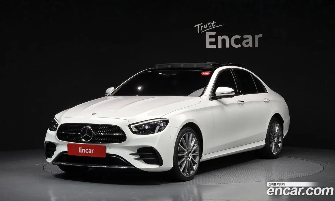 Mercedes-Benz E-Class 2022 2.0 автомат (гидро), фото 1 Mercedes-Benz E-Class 2022 2.0 автомат (гидро), фото 1