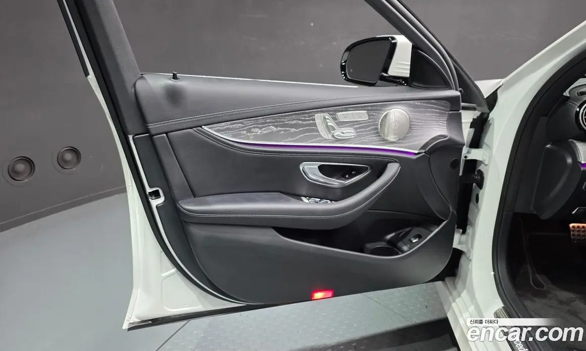 Mercedes-Benz E-Class 2022 2.0 автомат (гидро), фото 14 Mercedes-Benz E-Class 2022 2.0 автомат (гидро), фото 14