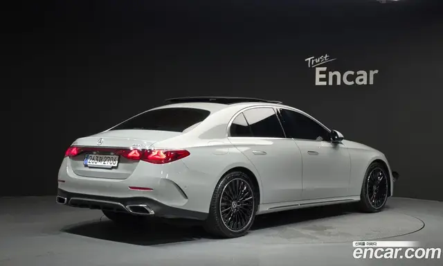 Mercedes-Benz E-Class 2024 2.0 автомат (гидро), миниатюра 2 Mercedes-Benz E-Class 2024 2.0 автомат (гидро), миниатюра 2