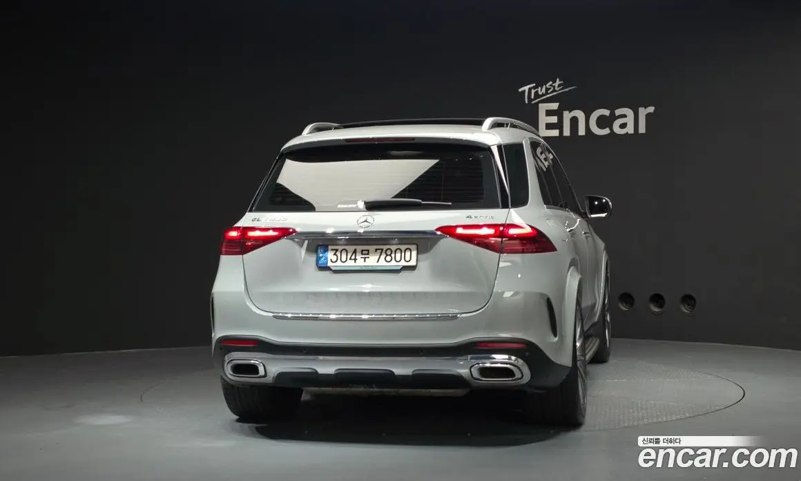Mercedes-Benz GLE-Class 2023 3.0 автомат (гидро), фото 4 Mercedes-Benz GLE-Class 2023 3.0 автомат (гидро), фото 4