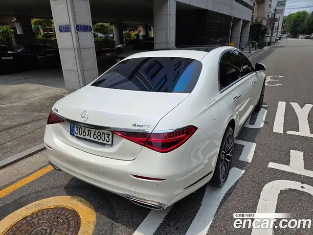 Mercedes-Benz S-Class 2023 4.0 автомат (гидро), миниатюра 4