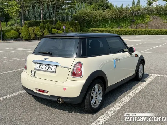 Mini Cooper 2012 2.0 автомат (гидро), миниатюра 4 Mini Cooper 2012 2.0 автомат (гидро), миниатюра 4