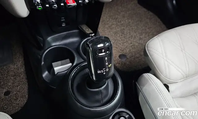 Mini Cooper 2023 2.0 автомат (гидро), миниатюра 12