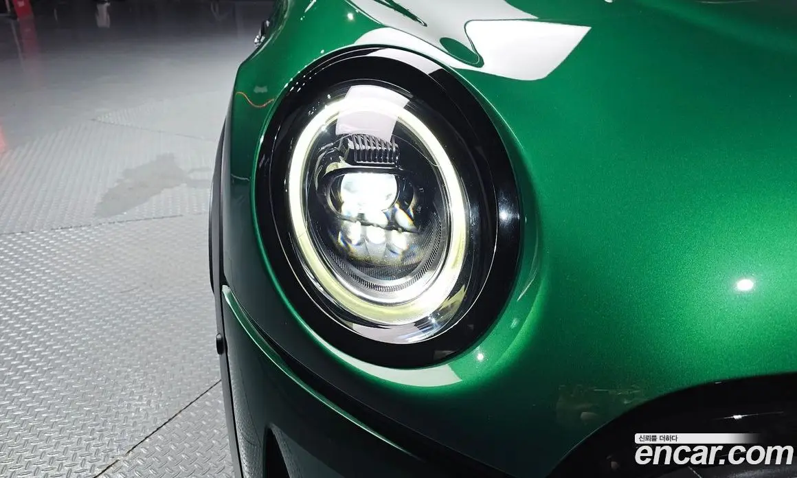 Mini Cooper 2023 2.0 автомат (гидро), фото 8 Mini Cooper 2023 2.0 автомат (гидро), фото 8