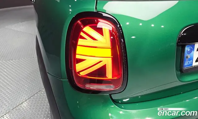 Mini Cooper 2023 2.0 автомат (гидро), миниатюра 9 Mini Cooper 2023 2.0 автомат (гидро), миниатюра 9