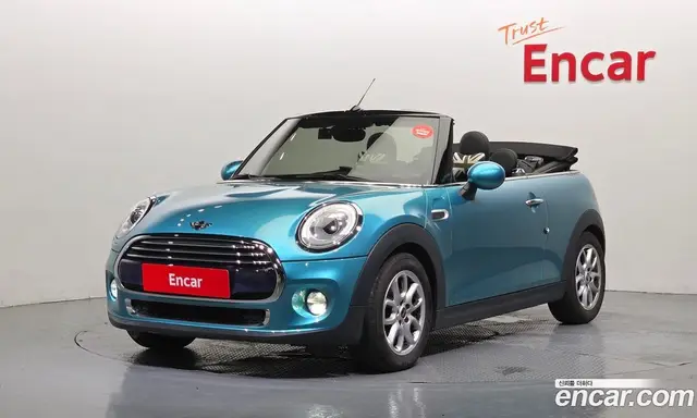 Mini Cooper Convertible 2018 1.5 автомат (гидро), миниатюра 1