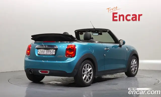 Mini Cooper Convertible 2018 1.5 автомат (гидро), миниатюра 2