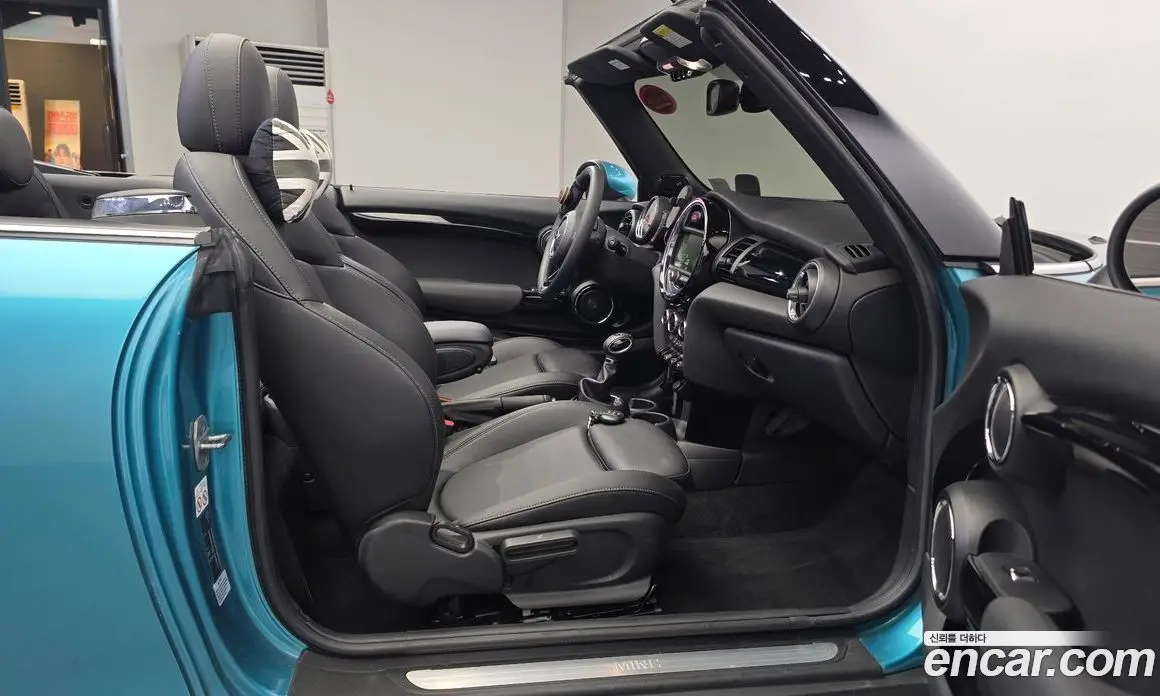 Mini Cooper Convertible 2018 1.5 автомат (гидро), фото 11
