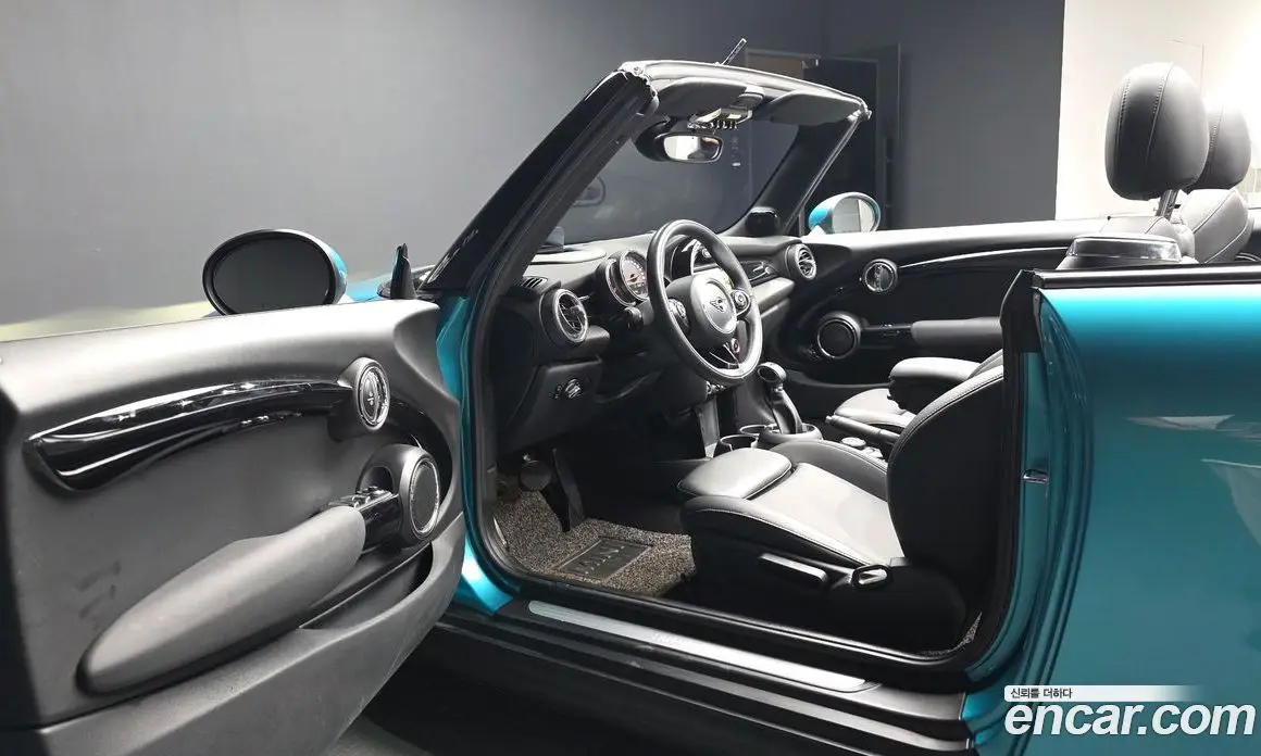 Mini Cooper Convertible 2019 1.5 автомат (гидро), фото 13 Mini Cooper Convertible 2019 1.5 автомат (гидро), фото 13