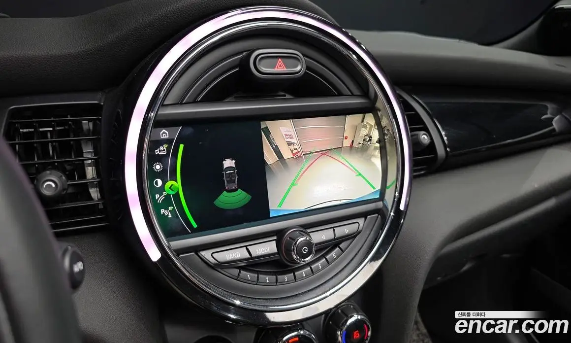 Mini Cooper Convertible 2019 1.5 автомат (гидро), фото 21 Mini Cooper Convertible 2019 1.5 автомат (гидро), фото 21