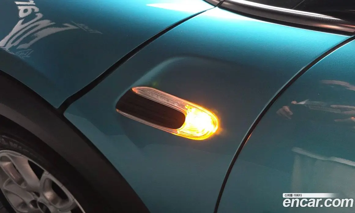 Mini Cooper Convertible 2019 1.5 автомат (гидро), фото 28 Mini Cooper Convertible 2019 1.5 автомат (гидро), фото 28