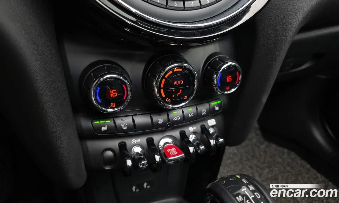 Mini Cooper Convertible 2019 1.5 автомат (гидро), фото 31 Mini Cooper Convertible 2019 1.5 автомат (гидро), фото 31