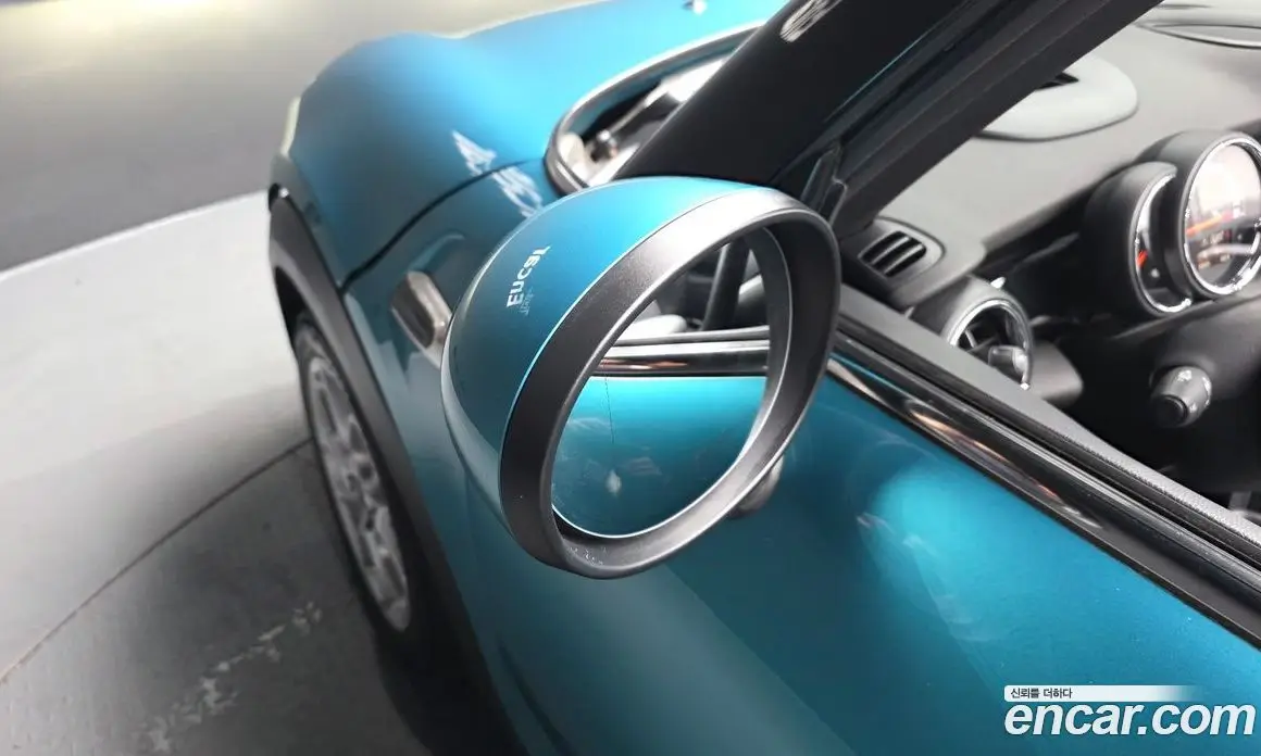 Mini Cooper Convertible 2019 1.5 автомат (гидро), фото 33 Mini Cooper Convertible 2019 1.5 автомат (гидро), фото 33