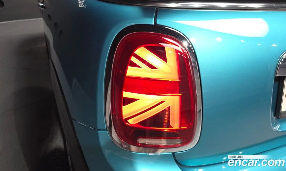 Mini Cooper Convertible 2019 1.5 автомат (гидро), фото 9 Mini Cooper Convertible 2019 1.5 автомат (гидро), фото 9
