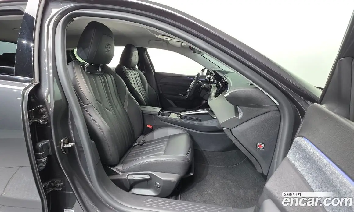 Peugeot 408 2023 1.2 автомат (гидро), фото 13