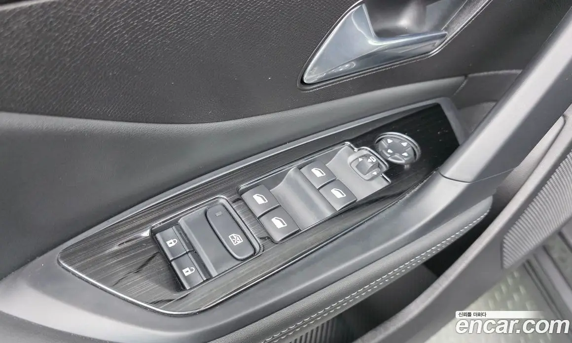 Peugeot 408 2023 1.2 автомат (гидро), фото 18
