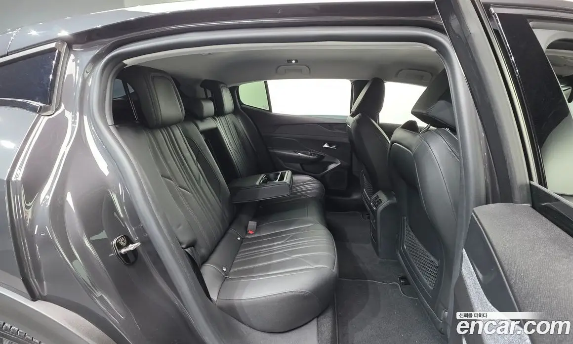 Peugeot 408 2023 1.2 автомат (гидро), фото 25