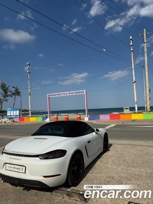 Porsche 718 2017 2.5 механика, фото 14 Porsche 718 2017 2.5 механика, фото 14