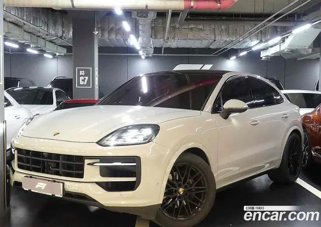 Porsche Cayenne 2024 3.0 автомат (гидро), миниатюра 1 Porsche Cayenne 2024 3.0 автомат (гидро), миниатюра 1